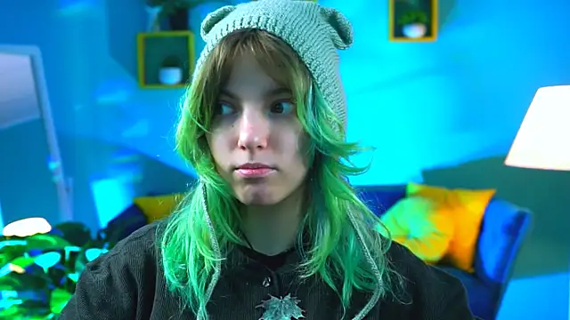 Snapshot of RocKStone_ chatting on 10.14.25 RocKStone  online show from 10.14.25