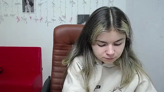 TinaRedly online show from 01.13.26