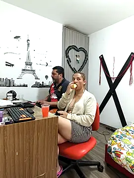 hotandfierylatinos2023 online show from 03.09.25
