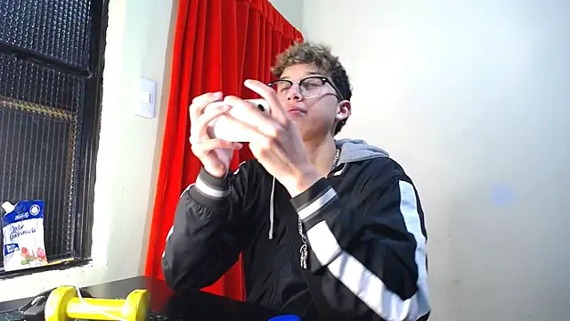 Snapshot of _Thomas_hot_ chatting on 02.02.25 Thomas hot online show from 02.02.25