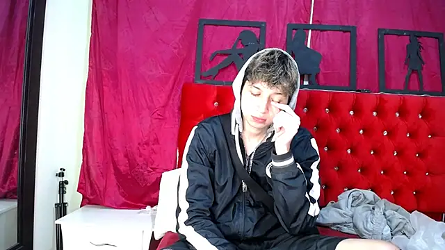 Snapshot of _Thomas_hot_ chatting on 02.27.25 Thomas hot online show from 02.27.25