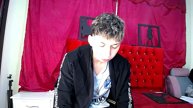 Snapshot of _Thomas_hot_ chatting on 03.07.25 Thomas hot online show from 03.07.25