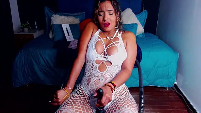 megan collins96 online show from 02.22.25