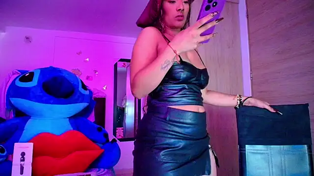 megan collins96 online show from 10.03.25