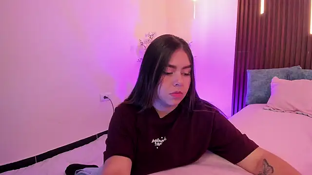 Snapshot of ArianaBaker chatting on 02.09.26 ArianaBaker online show from 02.09.26