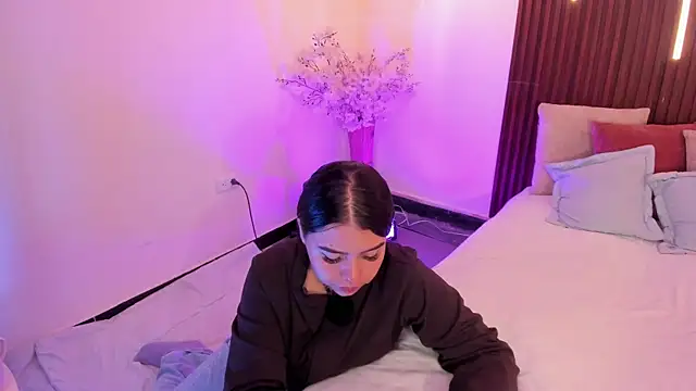 Snapshot of ArianaBaker chatting on 02.24.26 ArianaBaker online show from 02.24.26