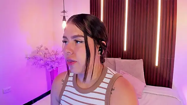 Snapshot of ArianaBaker chatting on 03.03.26 ArianaBaker online show from 03.03.26