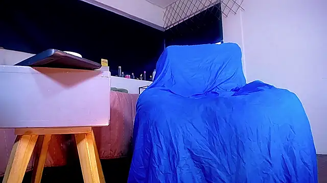 bellatrixx 69 online show from 10.25.25