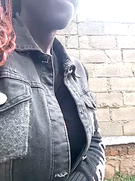 Swirly blac online show from 03.02.26