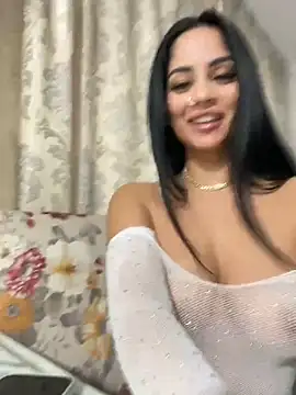 Snapshot of _adelle chatting on 12.20.24 adelle online show from 12.20.24