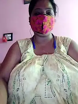 Snapshot of Kayra_34 chatting on 10.10.25 Kayra 34 online show from 10.10.25