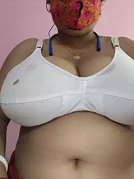 Snapshot of Kayra_34 chatting on 06.18.26 Kayra 34 online show from 06.18.26