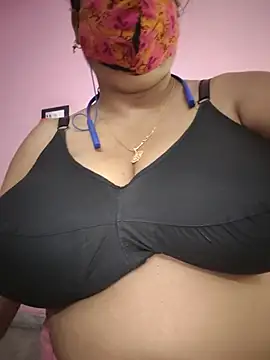 Snapshot of Kayra_34 chatting on 06.26.26 Kayra 34 online show from 06.26.26