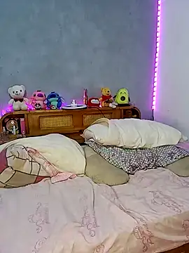 Khara Mel online show from 12.19.24