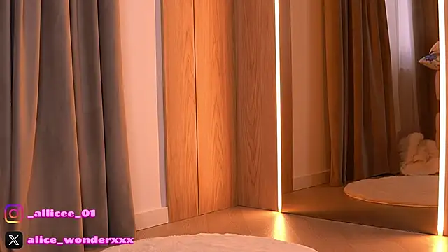 VanessaSimon online show from 03.29.26