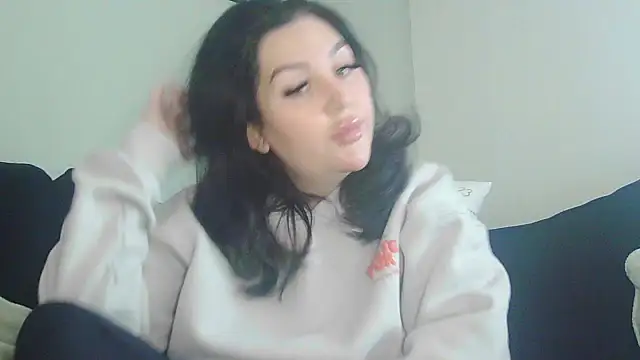 magical mia online show from 11.13.25