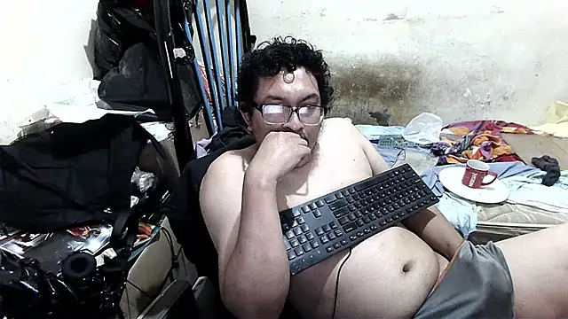 Snapshot of gocuzero chatting on 10.07.25 gocuzero online show from 10.07.25