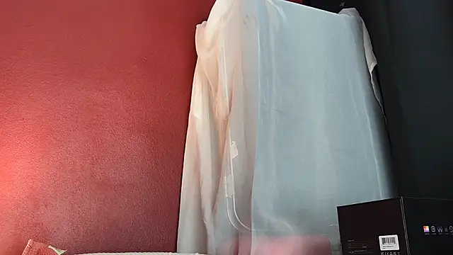 Snapshot of rosesdesiles chatting on 01.15.25 rosesdesiles online show from 01.15.25