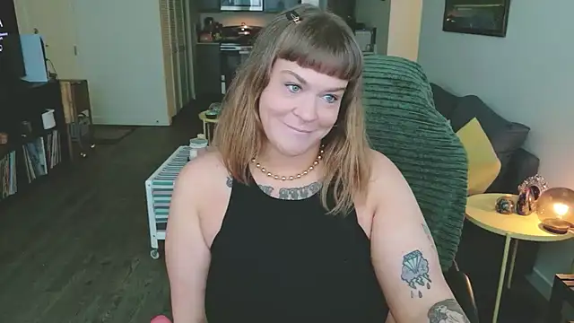 Snapshot of WendyDarling chatting on 05.26.26 WendyDarling online show from 05.26.26