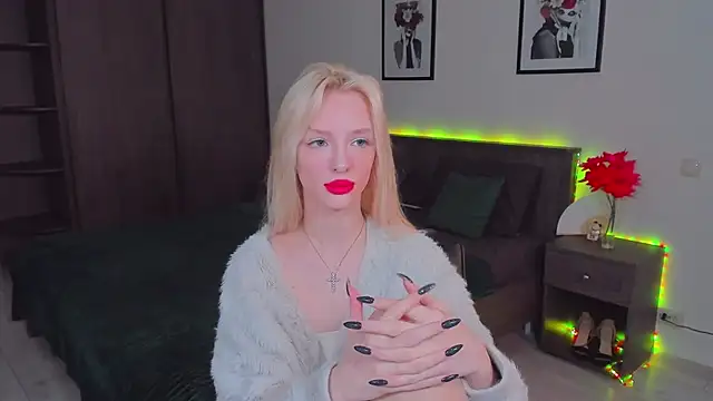 Snapshot of AleksaBlonde chatting on 01.18.25 AleksaBlonde online show from 01.18.25