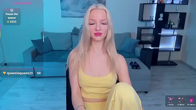 Snapshot of AleksaBlonde chatting on 02.09.26 AleksaBlonde online show from 02.09.26