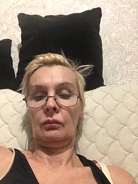 HelgaHimmell online show from 11.19.25