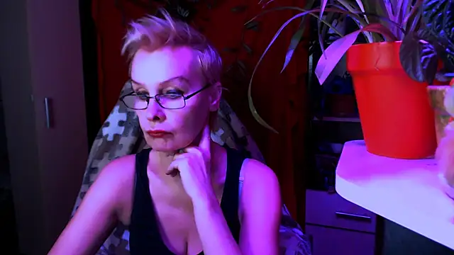 HelgaHimmell online show from 03.26.26