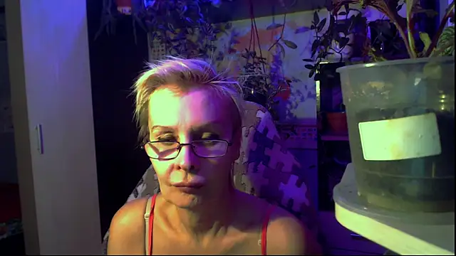 Snapshot of HelgaHimmell chatting on 05.09.26 HelgaHimmell online show from 05.09.26