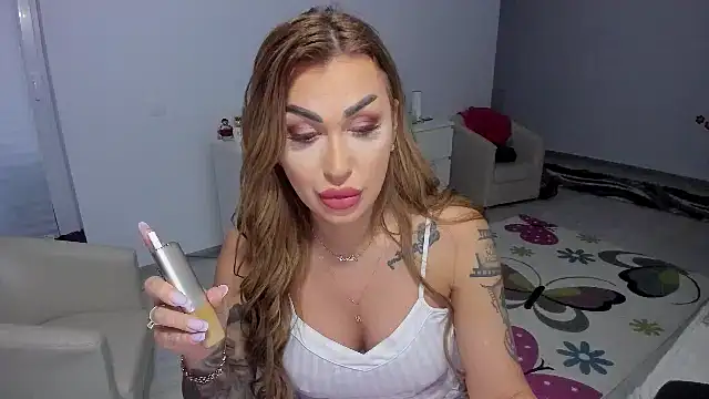 GlossyDiamondX online show from 02.12.25