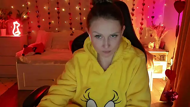 desperatehousewife   online show from 02.06.25