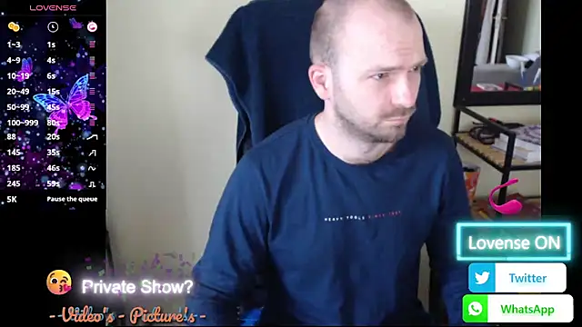 Snapshot of RealManHaveHairy chatting on 05.19.26 RealManHaveHairy online show from 05.19.26