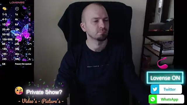 Snapshot of RealManHaveHairy chatting on 05.22.26 RealManHaveHairy online show from 05.22.26