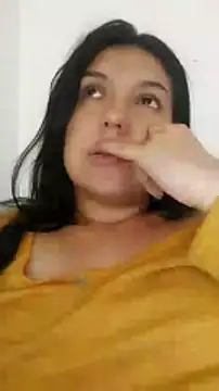 Sophie-hatter online show from 01.04.25