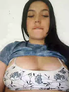 Sophie-hatter online show from 01.23.25