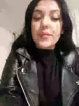 Sophie-hatter online show from 01.30.25