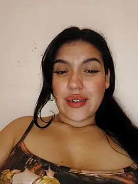 Sophie-hatter online show from 03.05.25