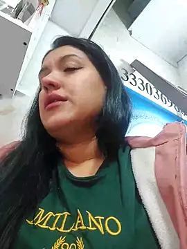 Sophie-hatter online show from 03.20.25