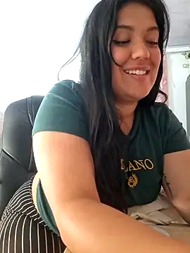 Sophie-hatter online show from 04.15.26