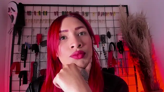 charrlotte quinn online show from 10.30.25