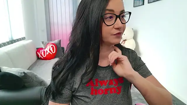 Snapshot of KatherineRyder chatting on 04.18.26 KatherineRyder online show from 04.18.26