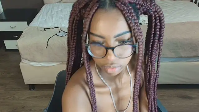 Raquel jones online show from 02.06.25