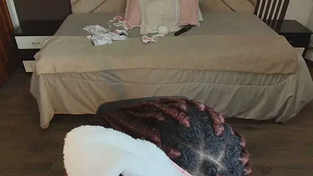 Raquel jones online show from 03.09.25