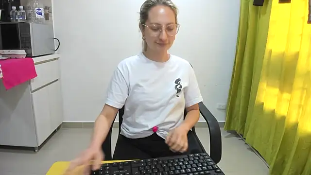 Adele johnsonn1 online show from 01.17.25