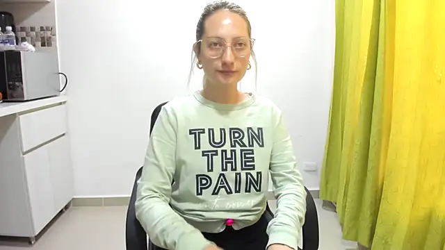 Adele johnsonn1 online show from 02.05.25