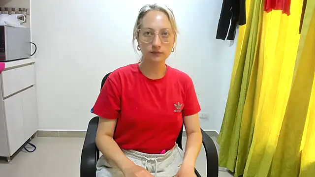 Adele johnsonn1 online show from 03.05.25