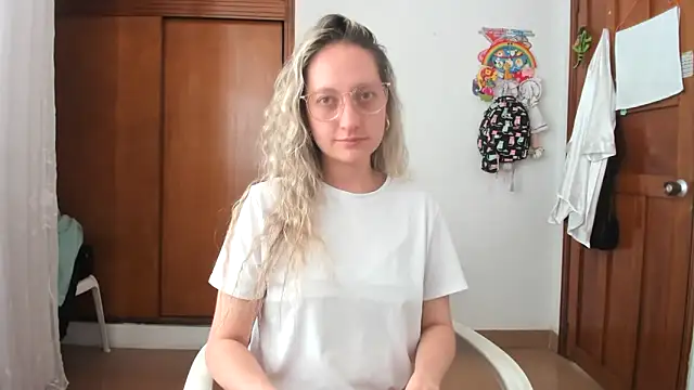 Adele johnsonn1 online show from 10.07.25