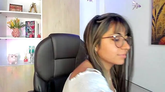 Isabellaa22 1 online show from 02.18.25