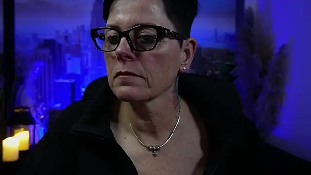 ninarandmann online show from 12.18.25