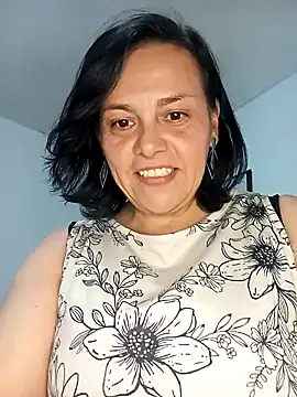 Snapshot of Natasha_milf__ chatting on 02.01.25 Natasha milf online show from 02.01.25
