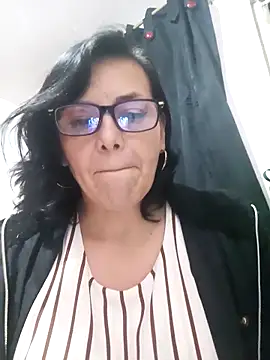 Snapshot of Natasha_milf__ chatting on 02.10.25 Natasha milf online show from 02.10.25